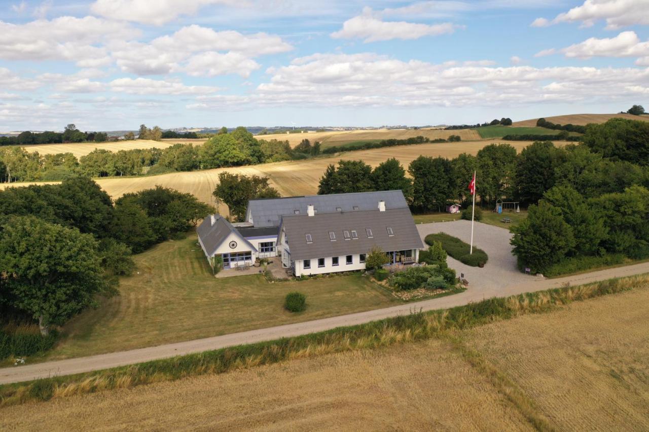Rolso Retreat Villa Knebel Екстериор снимка