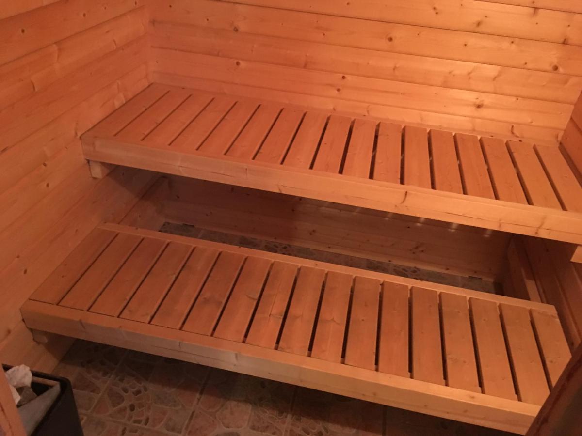 Rolso Retreat Villa Knebel Екстериор снимка