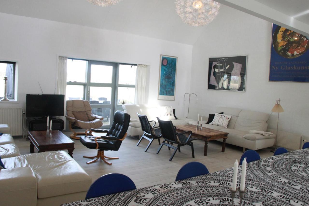 Rolso Retreat Villa Knebel Екстериор снимка