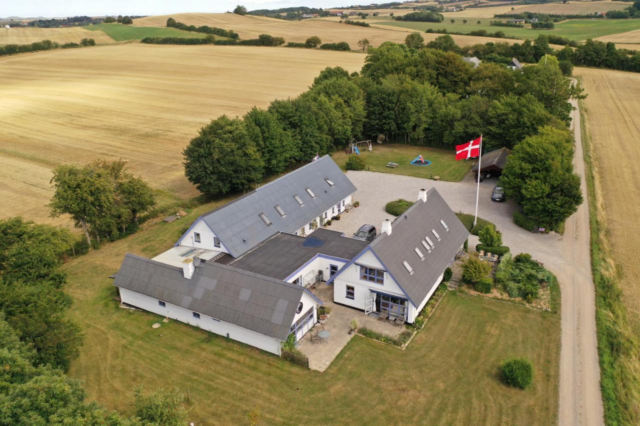 Rolso Retreat Villa Knebel Екстериор снимка