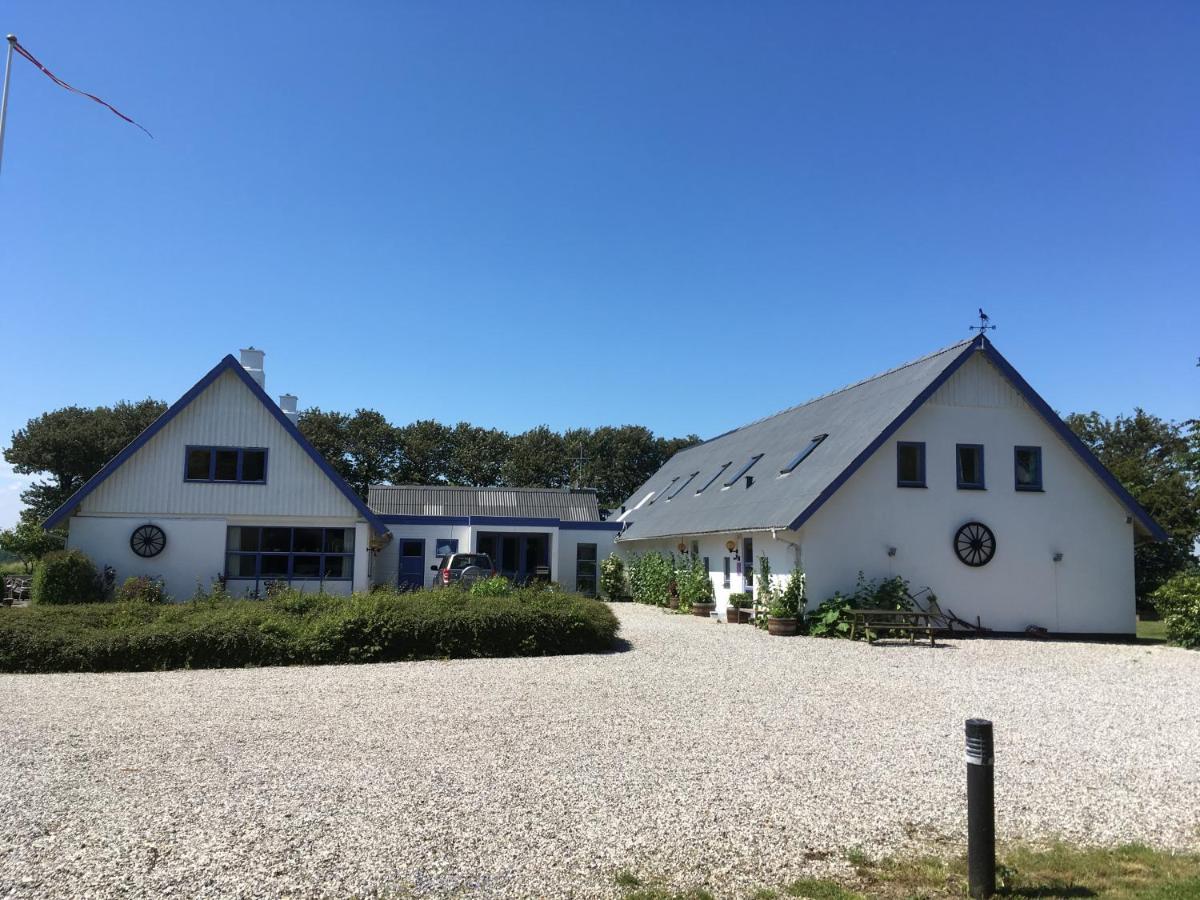 Rolso Retreat Villa Knebel Екстериор снимка